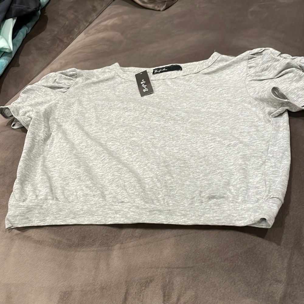 Cropped shirt